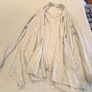 Heathered gray tunic sweater